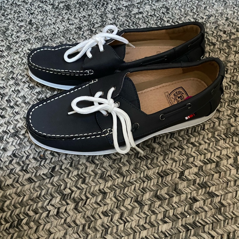 Phat classic navy blue boat shoes 11